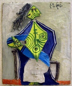 Artworks in 150 Subjects Painting - Femme assise dans un fauteuil 4 1940 Cubism